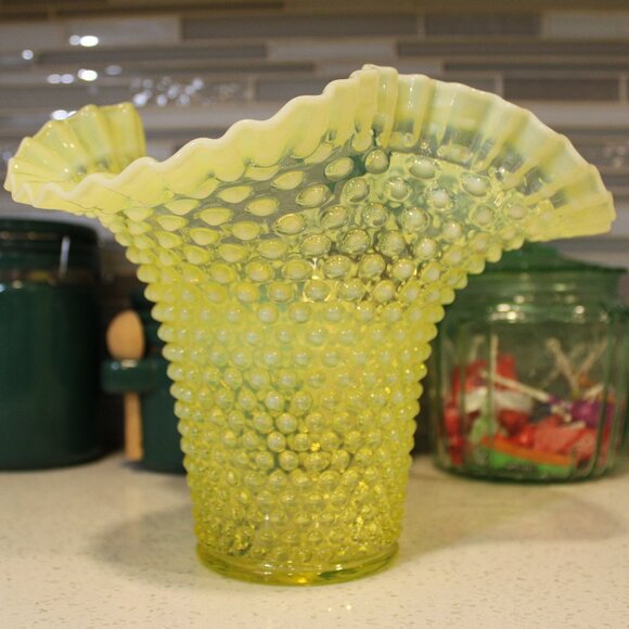 Topaz Opalescent Triangle Vase - Picture 1 of 14